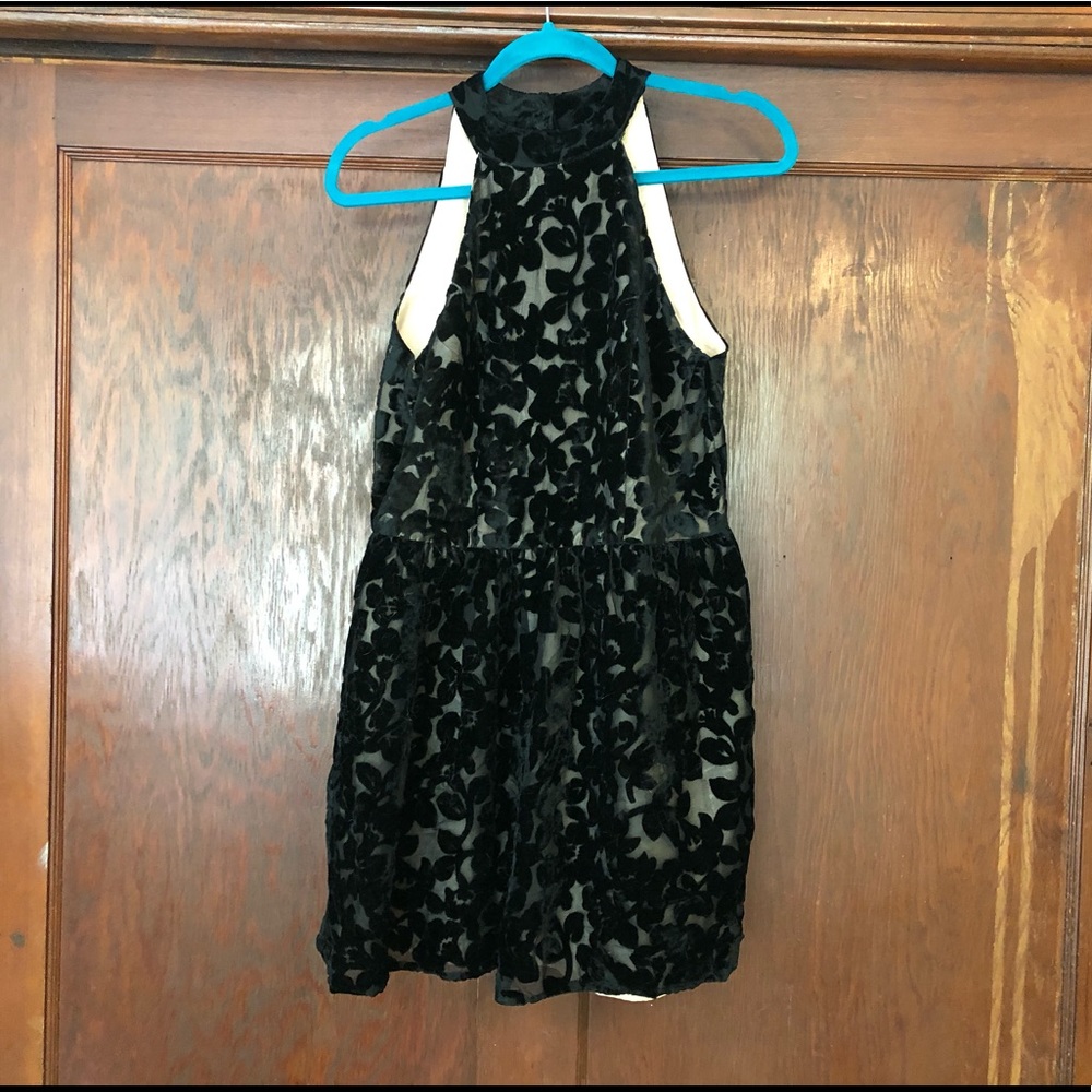 Gorgeous black lace dress